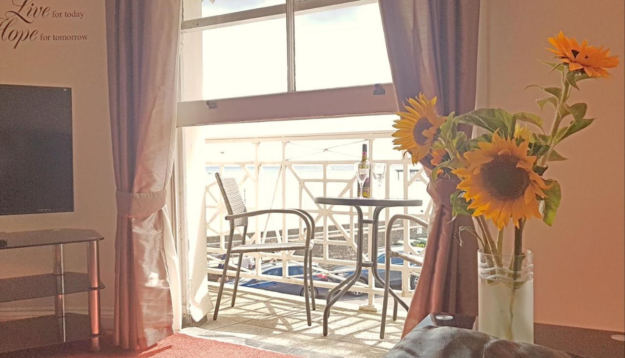 Flat 4, Den House Apartment ทินมัท ภายนอก รูปภาพ