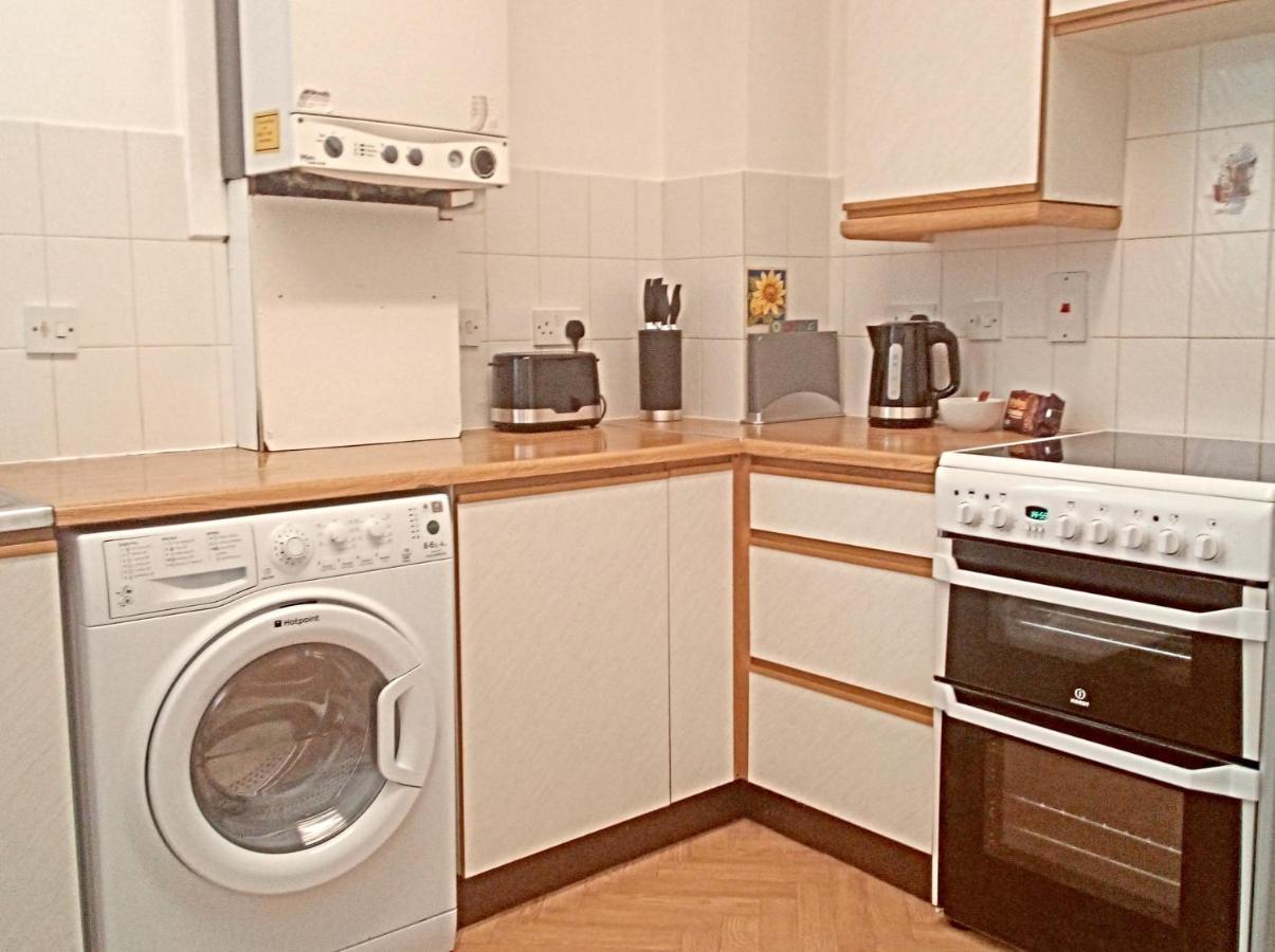 Flat 4, Den House Apartment ทินมัท ภายนอก รูปภาพ